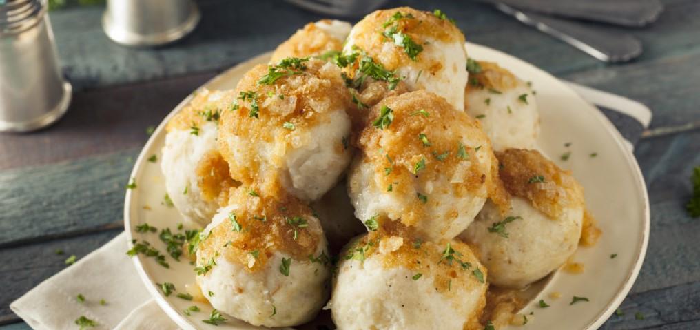 Картофельные клецки - вариант подачи готового блюда